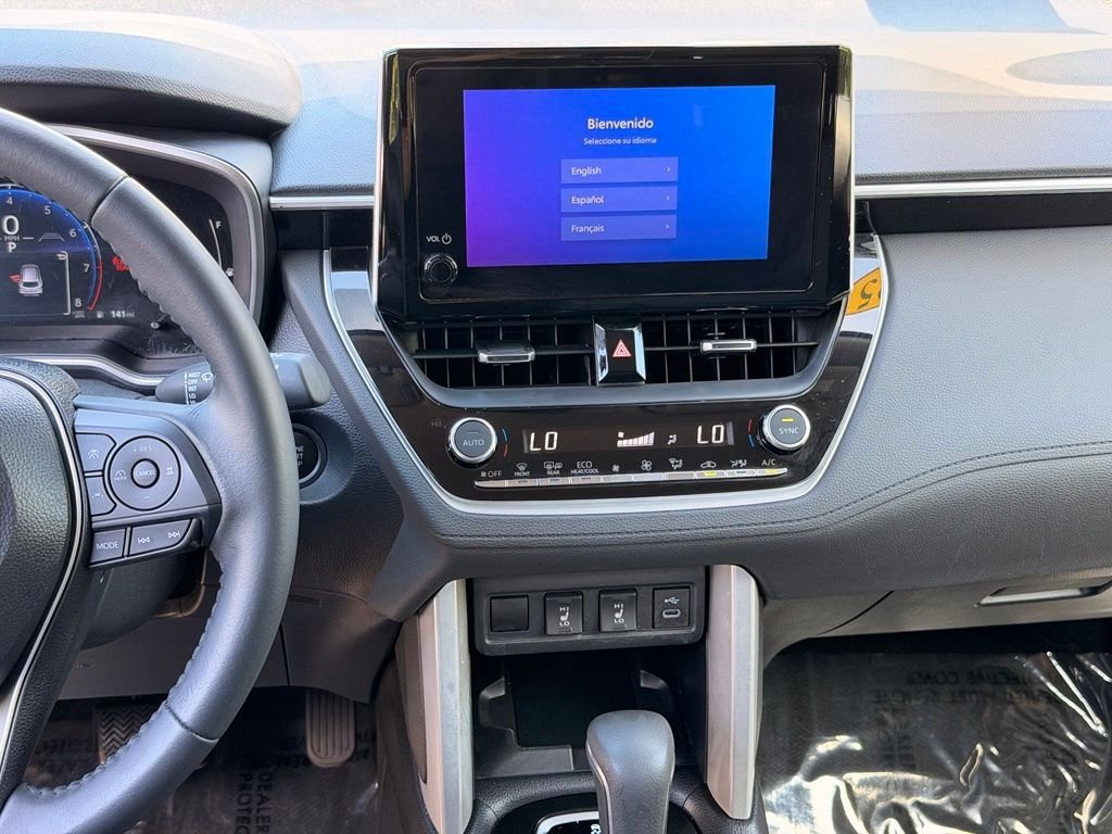 Certified 2025 Toyota Corolla Cross XLE FWD image 16