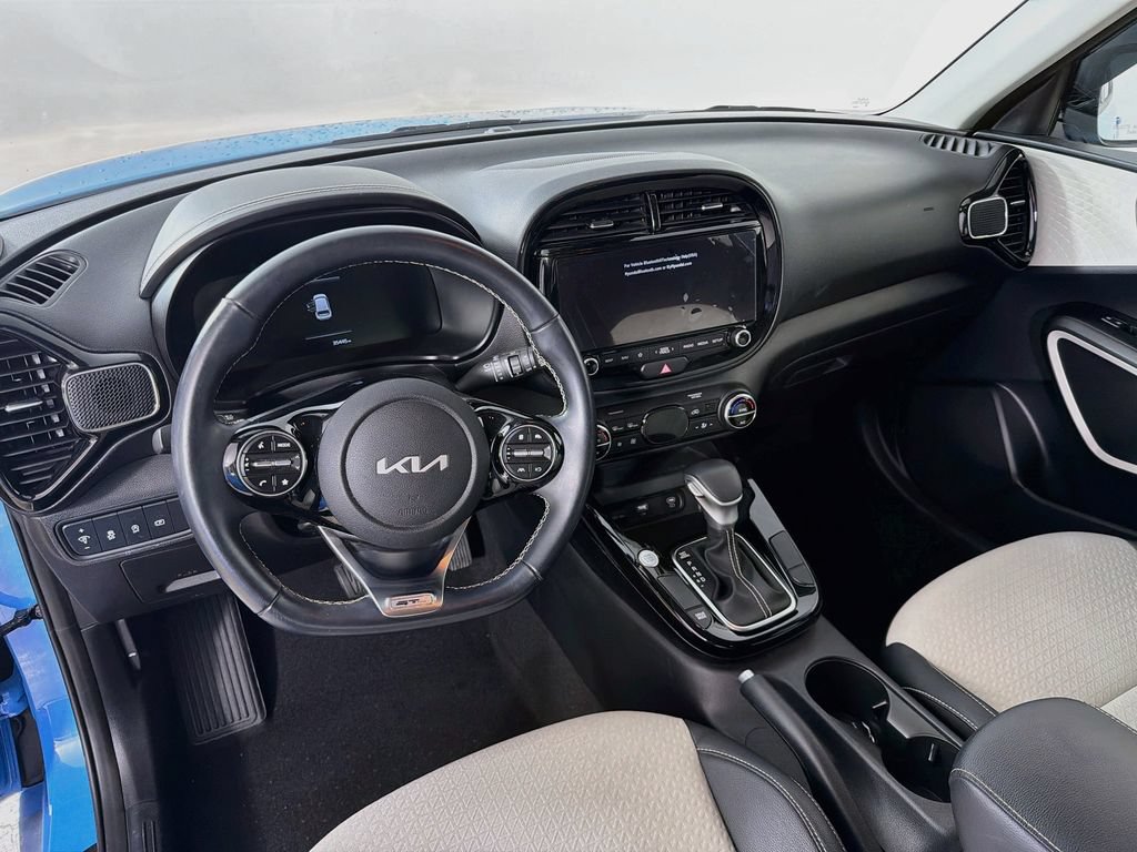 Used 2023 Kia Soul GT-Line FWD image 21