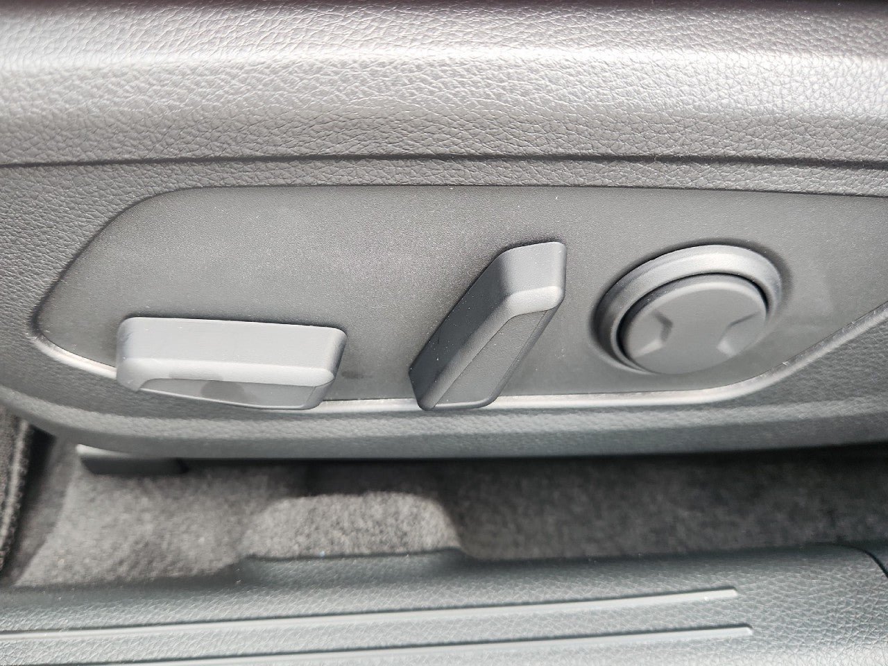 New 2026 Kia K5 GT-Line w/ GT-Line Red Interior Package FWD image 17