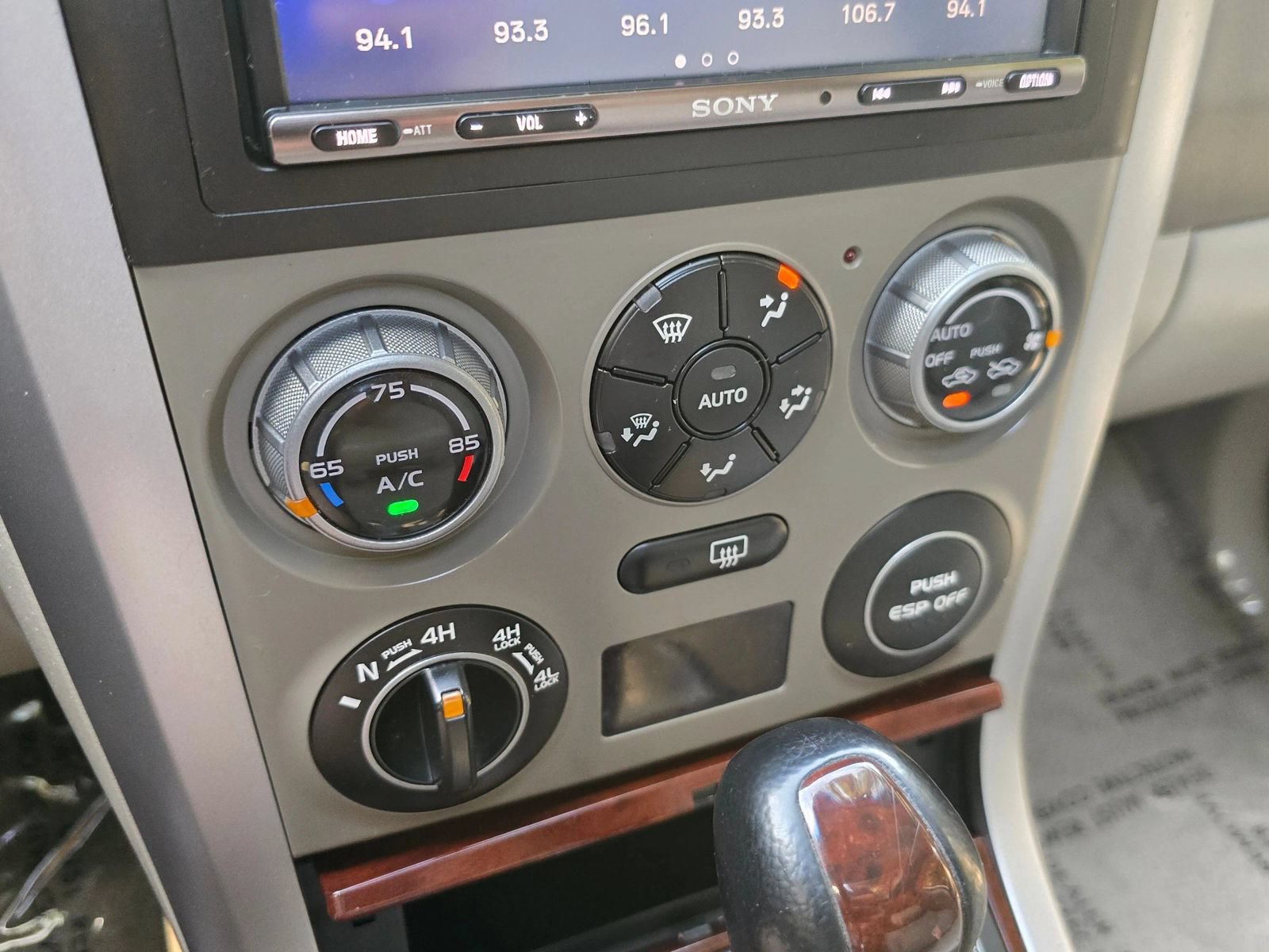 Used 2007 Suzuki Grand Vitara Luxury AWD/4WD image 27