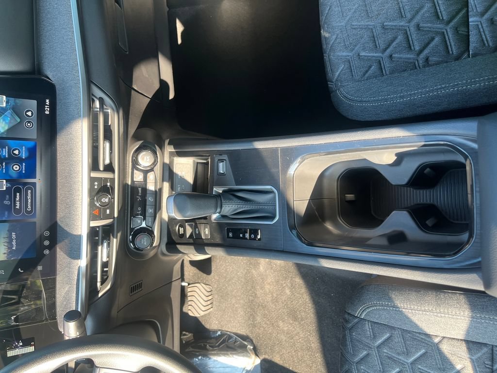 New 2027 Nissan Kicks SV w/ SV Premium Package FWD image 28