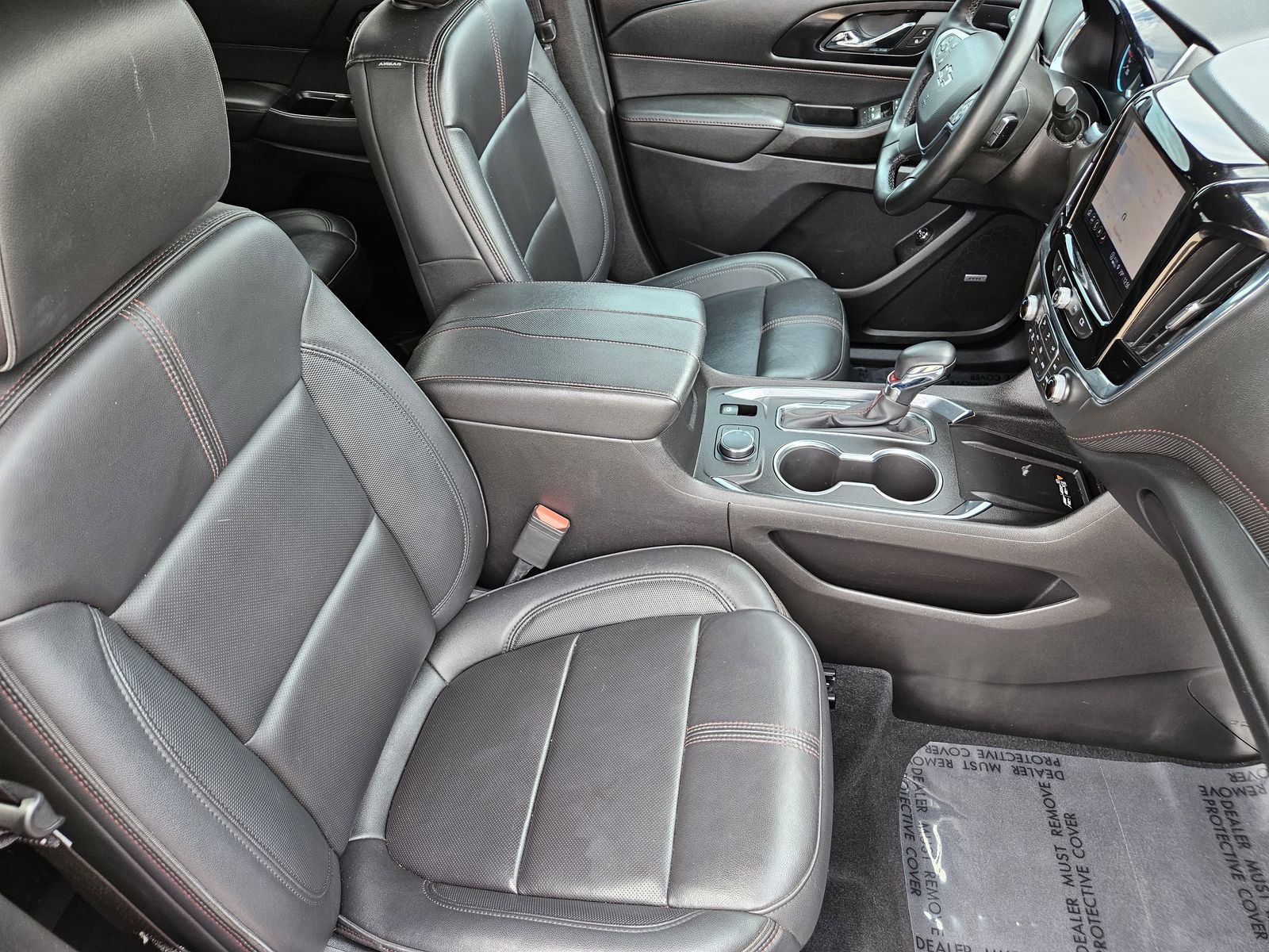 Used 2023 Chevrolet Traverse RS image 18