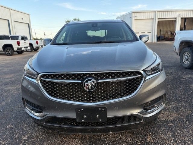 Used 2020 Buick Enclave Avenir w/ Avenir Technology Package FWD image 2
