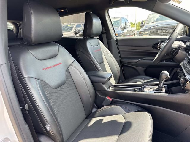 Used 2025 Jeep Compass Trailhawk image 14