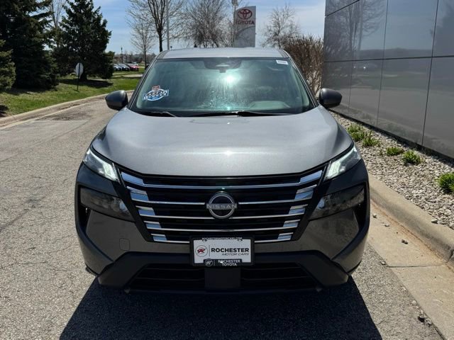 Used 2024 Nissan Rogue SV image 32