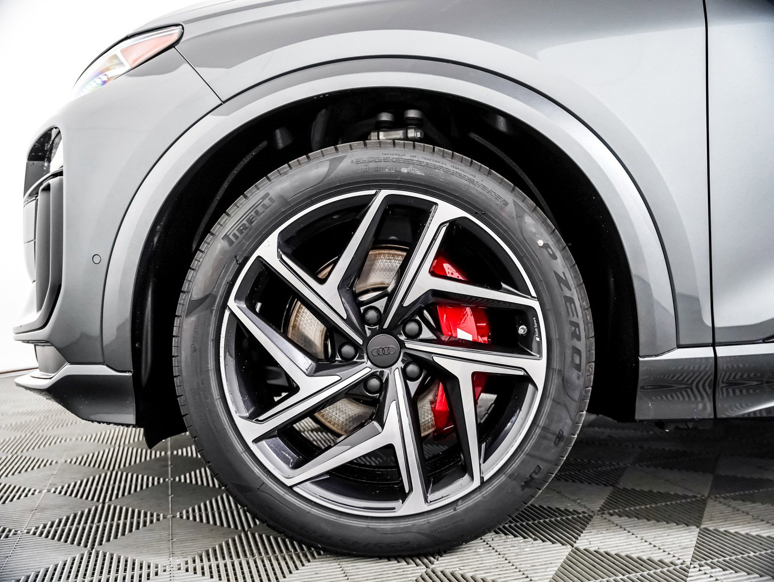 New 2027 Audi SQ6 e-tron Premium Plus AWD/4WD image 6