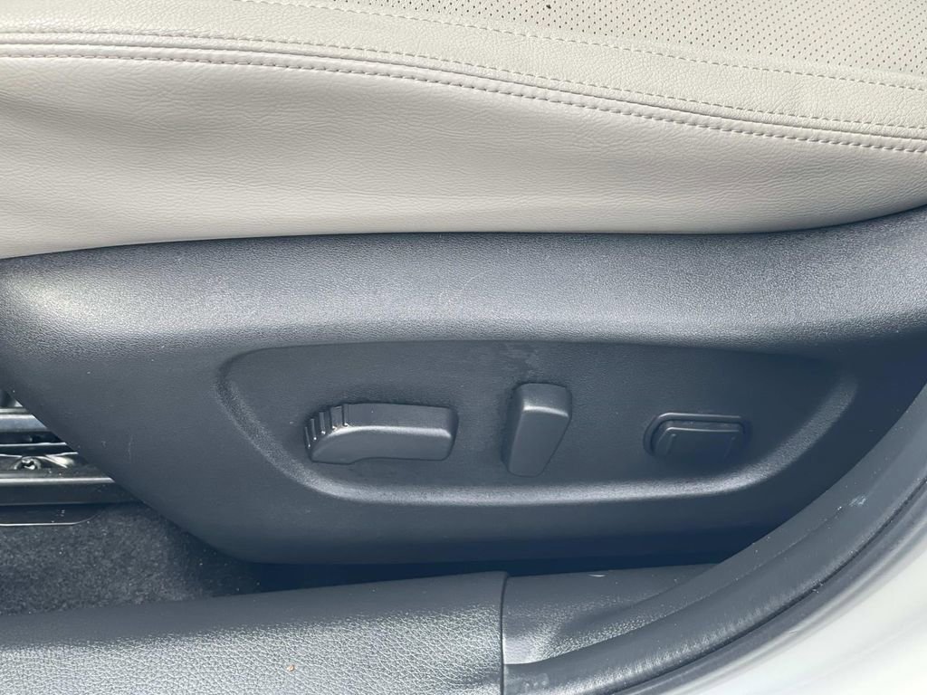 Used 2022 Nissan Rogue Sport SL image 19