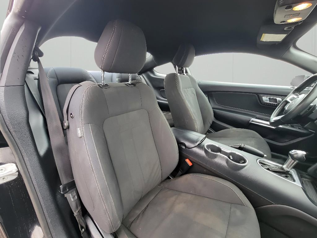 Used 2019 Ford Mustang Coupe image 23