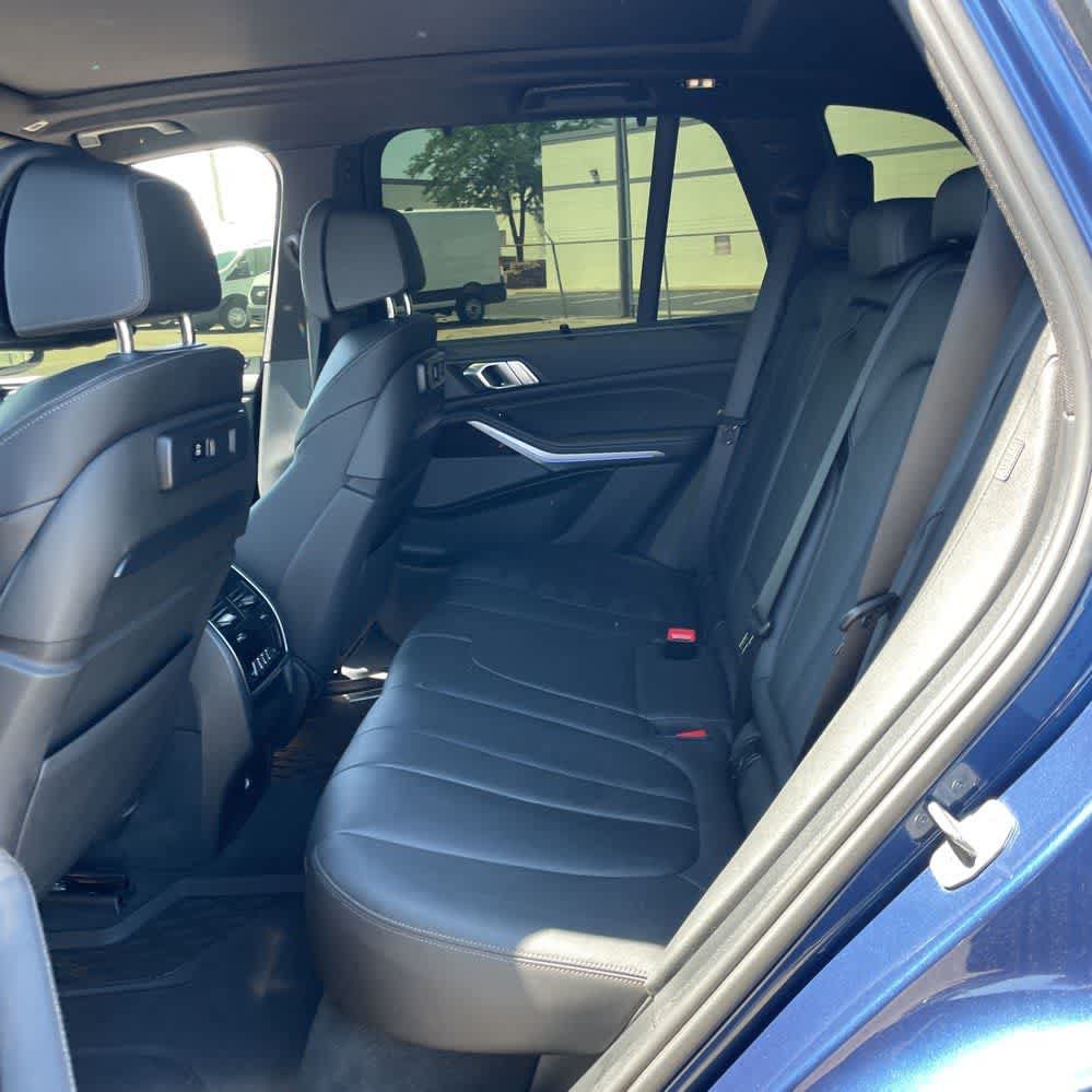 Used 2021 BMW X5 xDrive40i w/ M Sport Package AWD/4WD image 11