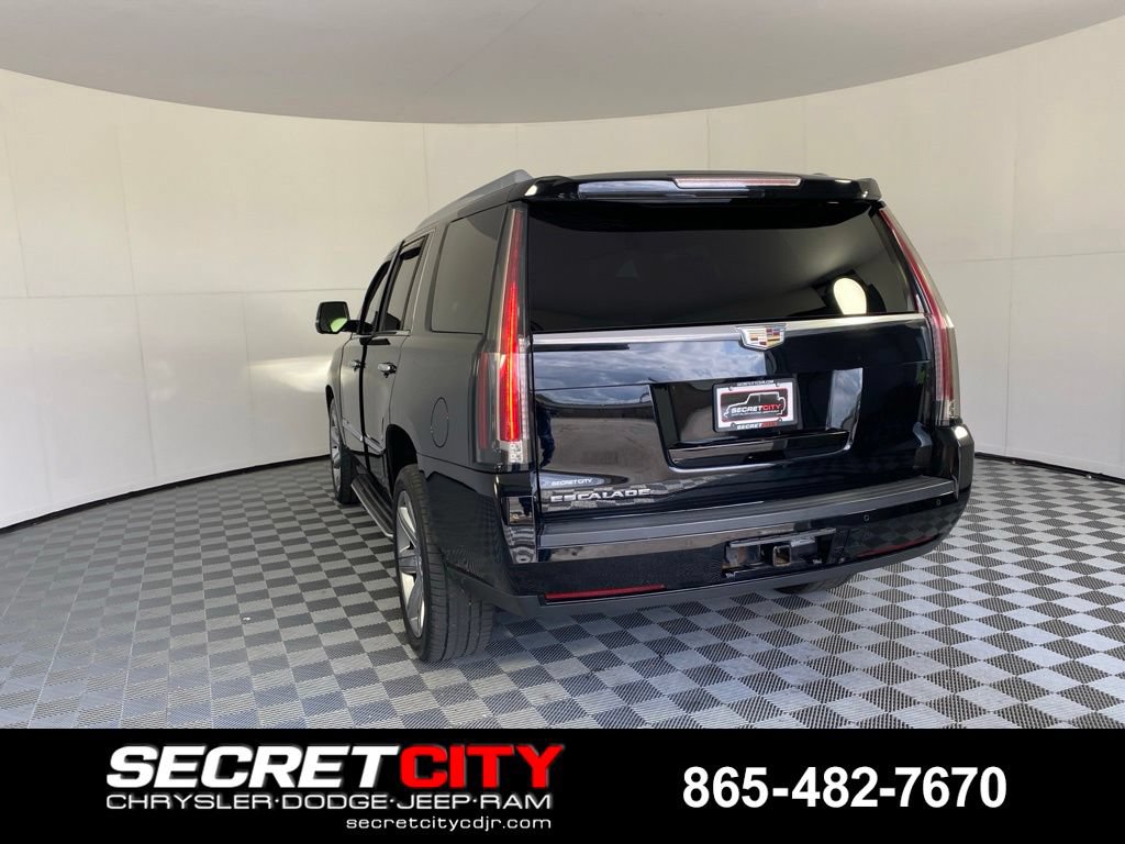 Used 2016 Cadillac Escalade Luxury AWD/4WD image 5