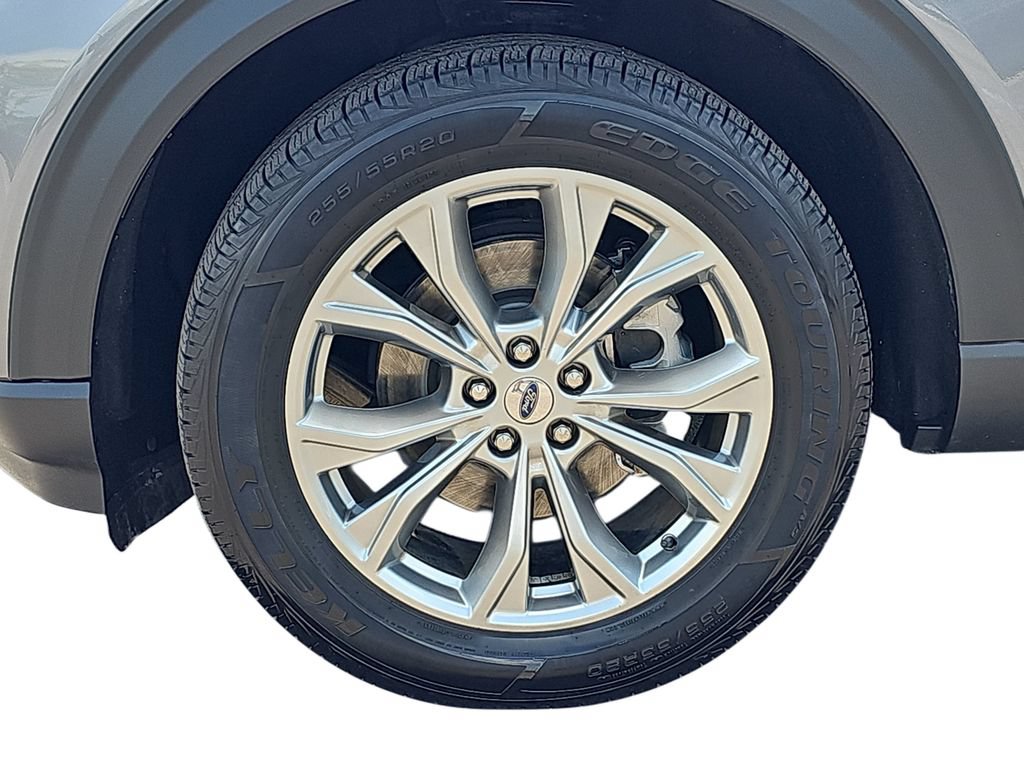 Used 2021 Ford Explorer XLT w/ Equipment Group 202A AWD/4WD image 30