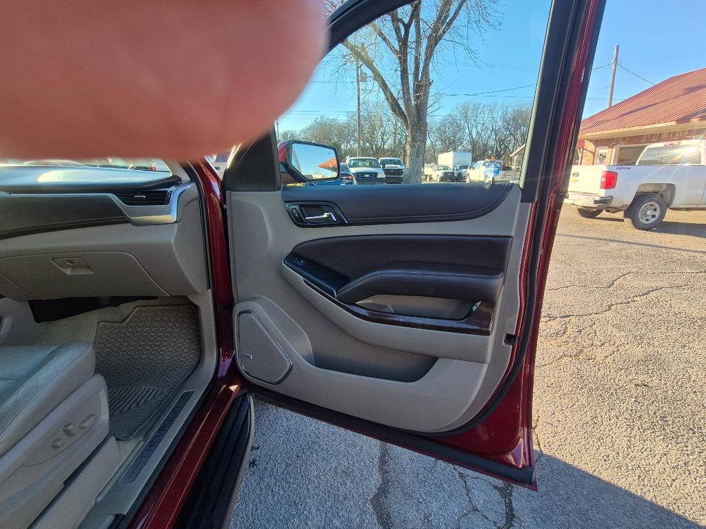 Used 2017 Chevrolet Suburban LT AWD/4WD image 22