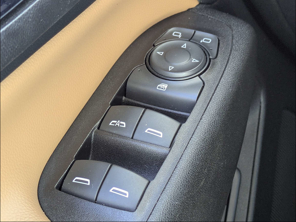Used 2019 Chevrolet Equinox Premier AWD/4WD image 30
