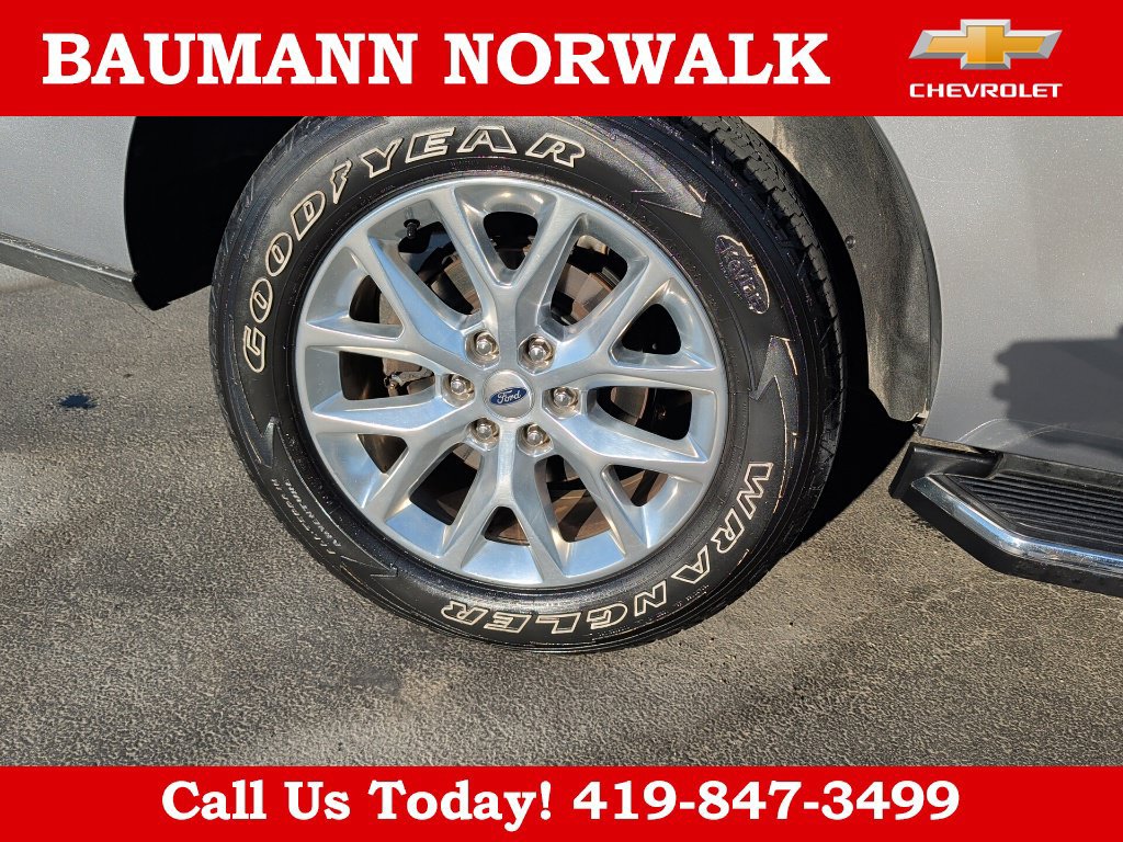 Used 2020 Ford Expedition XLT w/ Equipment Group 202A AWD/4WD image 10