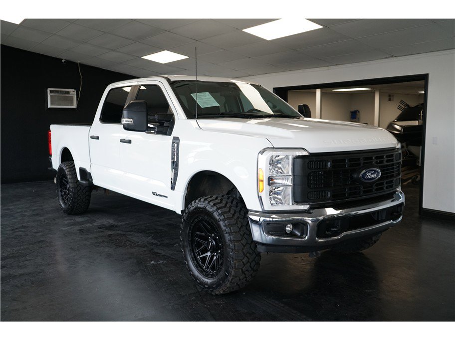 Used 2023 Ford F250 XL w/ FX4 Off-Road Package image 9