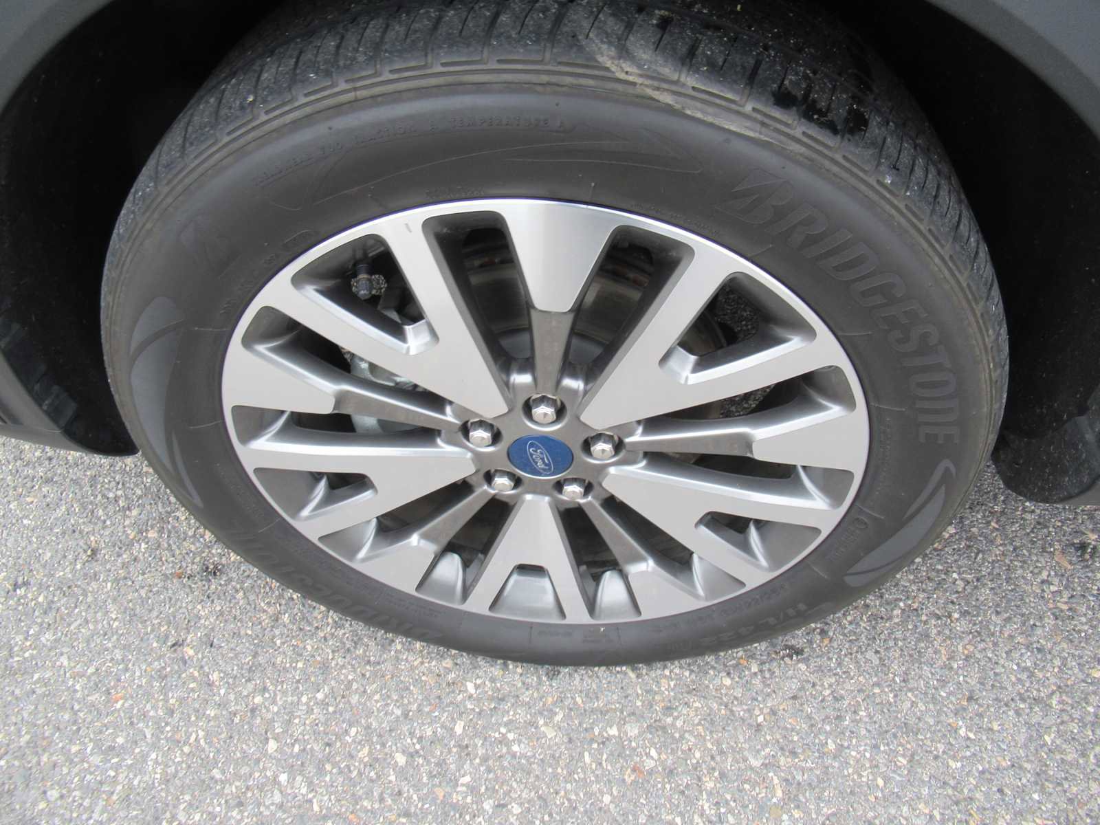 Used 2022 Ford Escape Titanium image 12