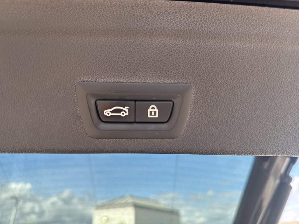 Used 2023 BMW X6 M w/ Executive Package image 17