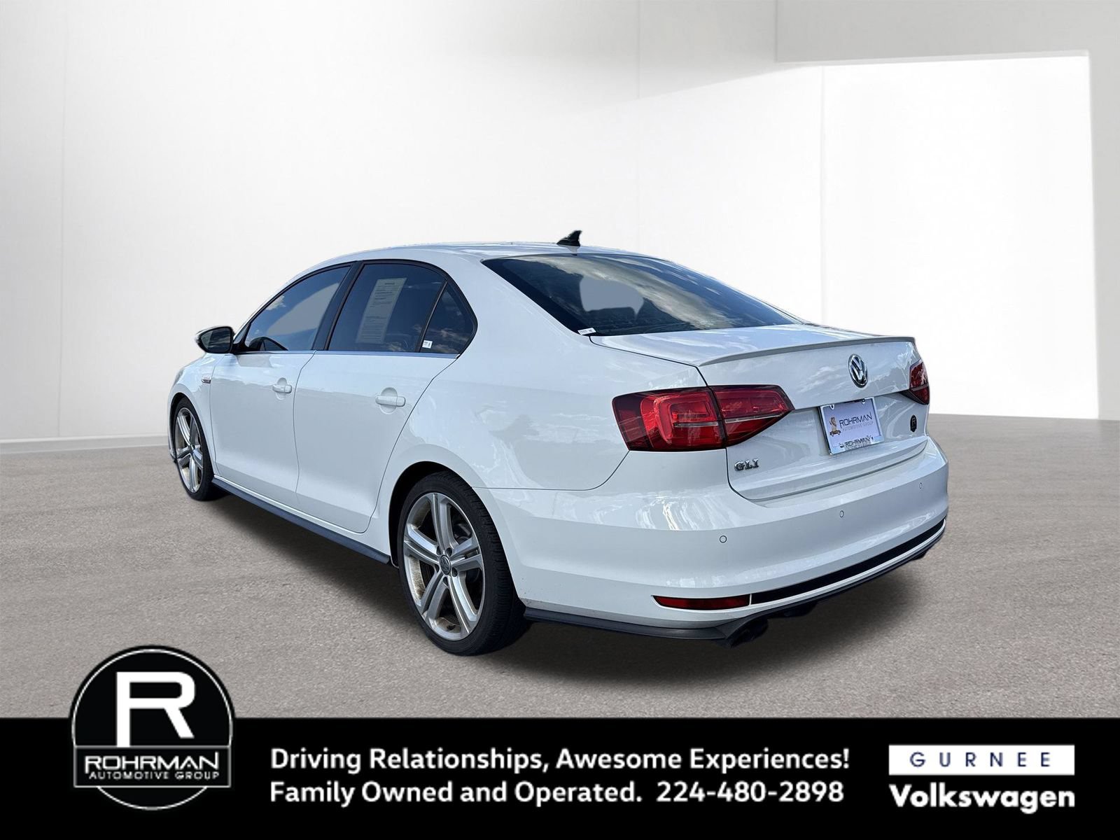 Used 2017 Volkswagen Jetta GLI FWD image 6