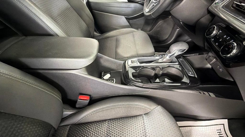 Certified 2024 Chevrolet Trax LT w/ Driver Confidence Package FWD image 49