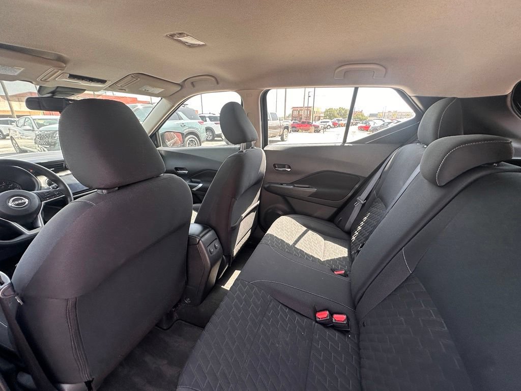 Used 2022 Nissan Kicks SV FWD image 15