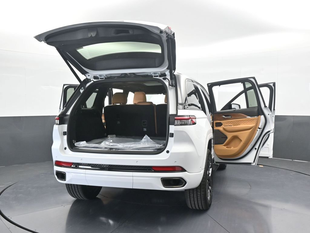 New 2025 Jeep Grand Cherokee Summit image 70