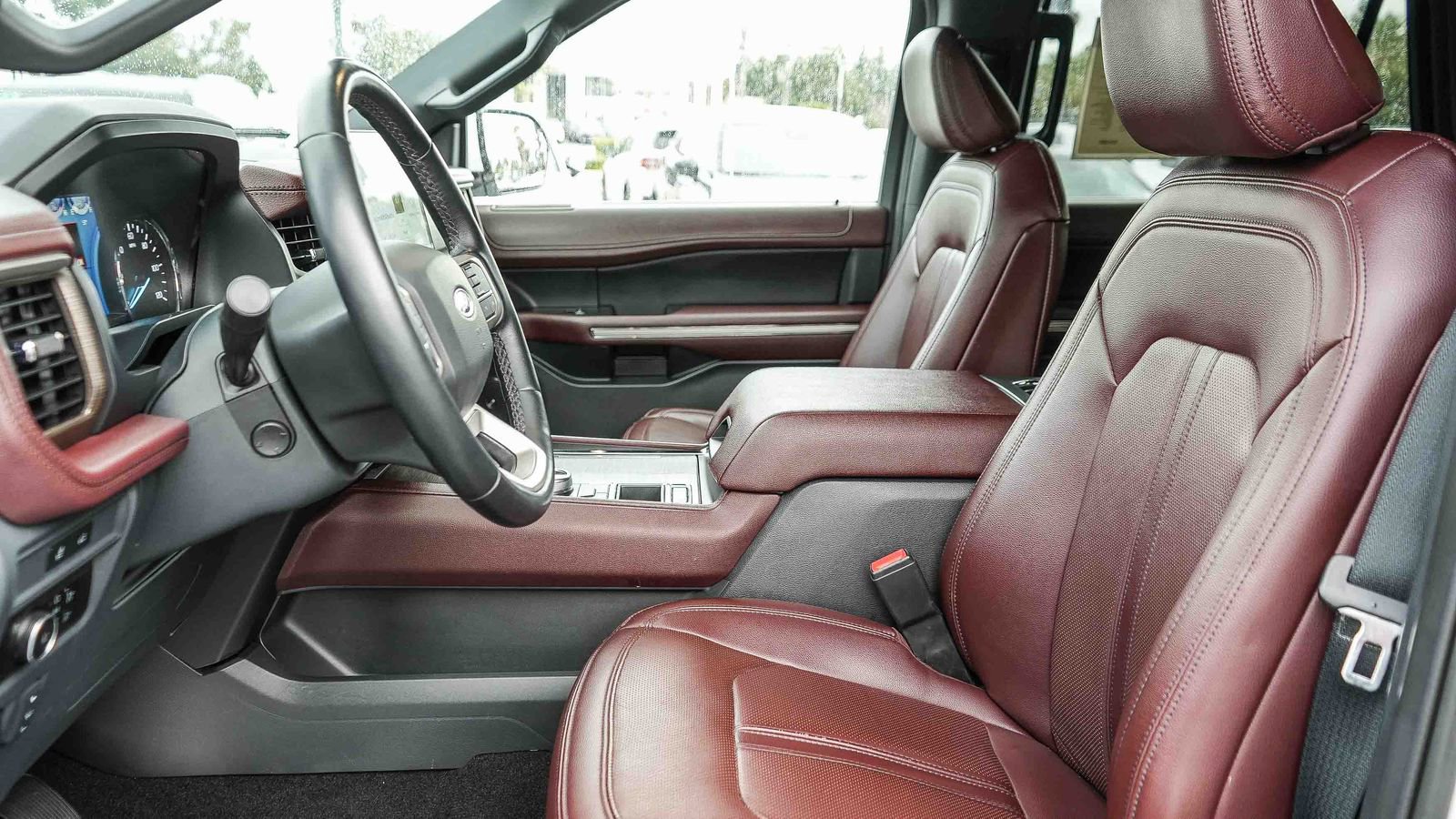 Used 2023 Ford Expedition Limited image 17