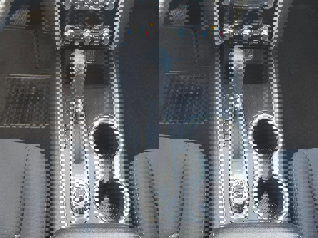 Used 2018 Nissan Pathfinder SV image 19