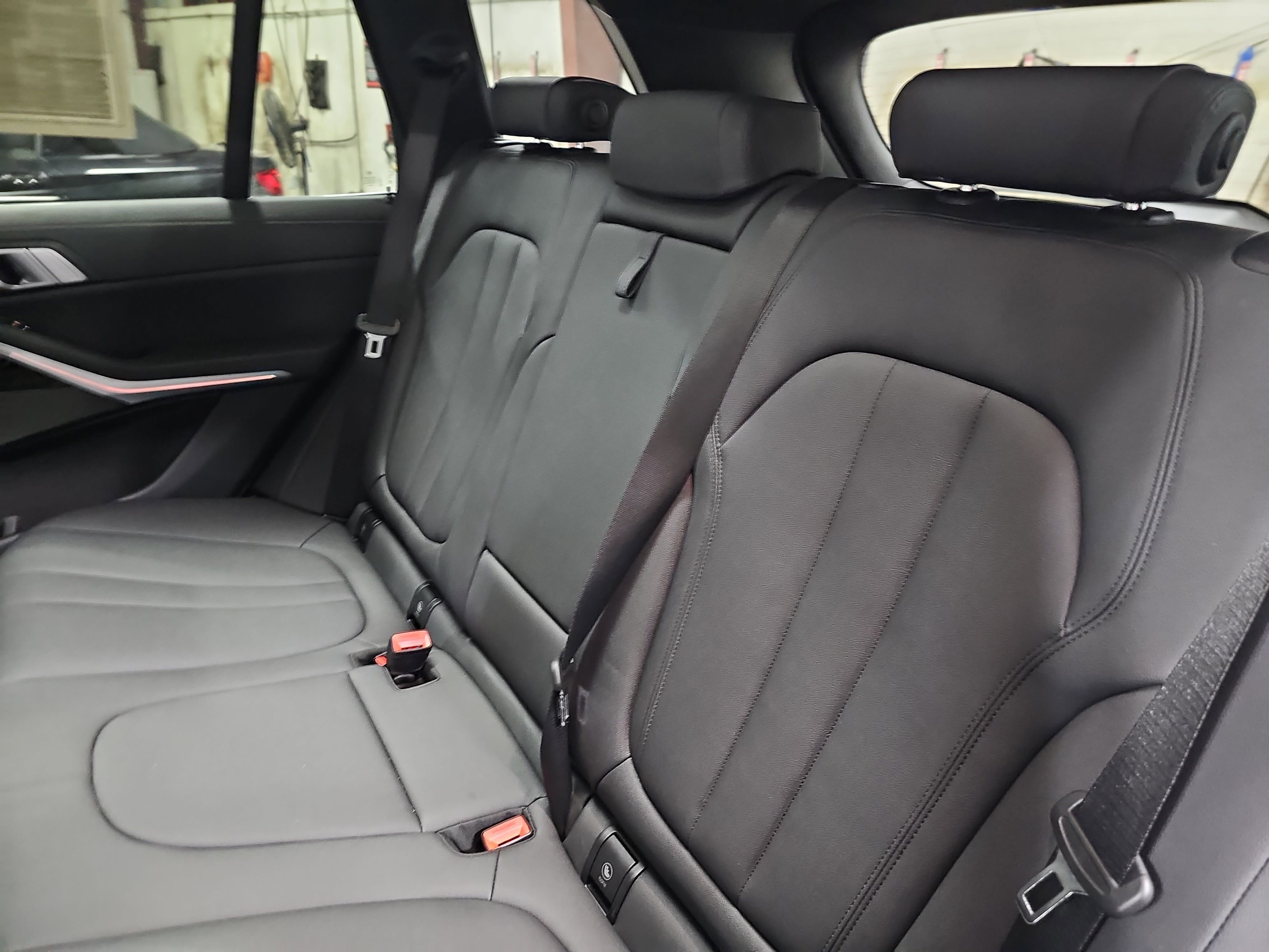 Used 2020 BMW X5 xDrive40i w/ Premium Package image 16