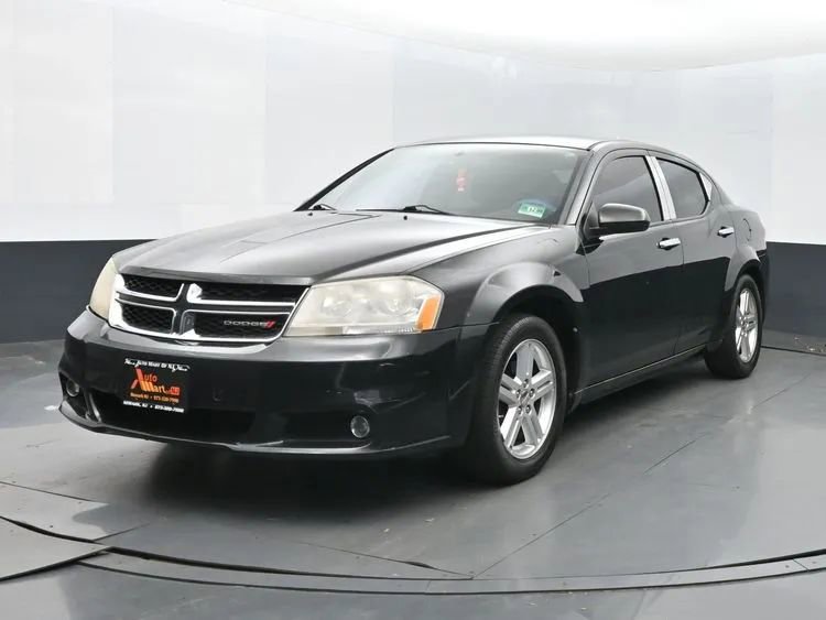 Used 2013 Dodge Avenger SXT image 1