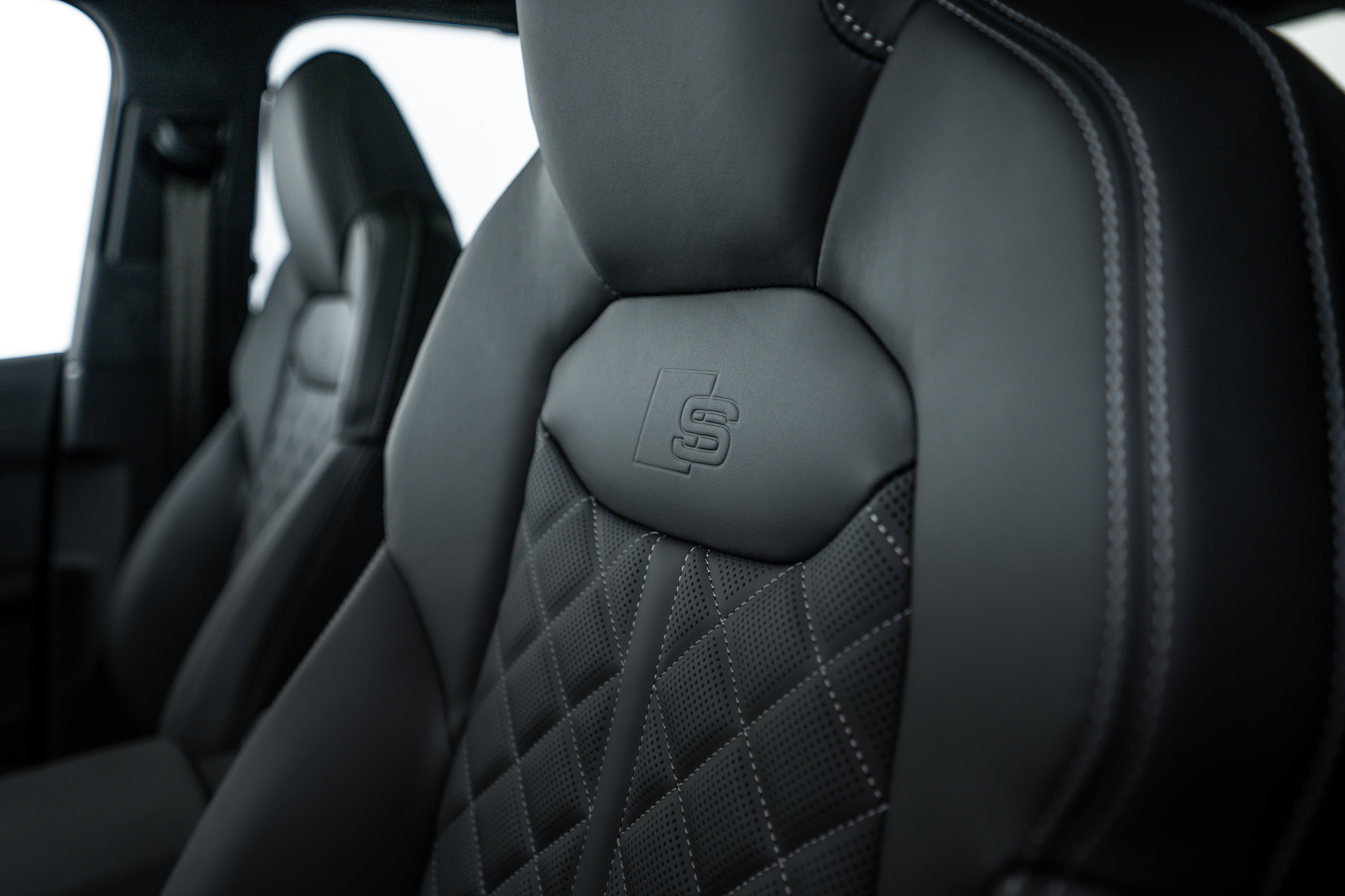 New 2026 Audi SQ7 Prestige image 18