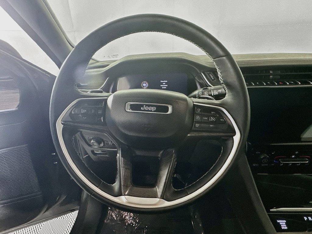 Certified 2024 Jeep Grand Cherokee Limited w/ Black Appearance Package AWD/4WD image 19