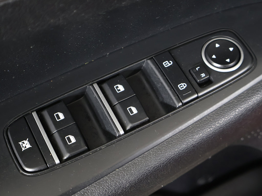 Used 2019 Kia Forte LXS FWD image 32