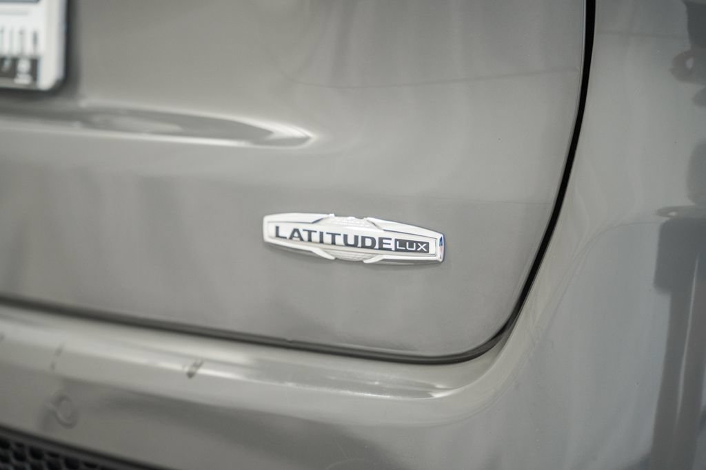 Certified 2023 Jeep Compass Latitude AWD/4WD image 8