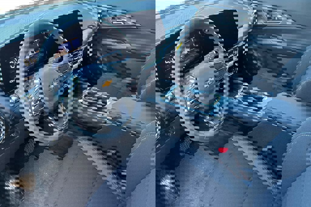 New 2026 Chevrolet Equinox EV LT w/ LPO, Blackout Package image 10