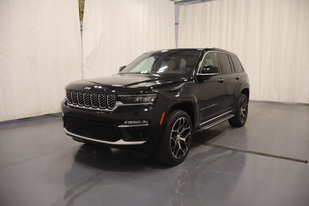 Certified 2022 Jeep Grand Cherokee Summit AWD/4WD image 6