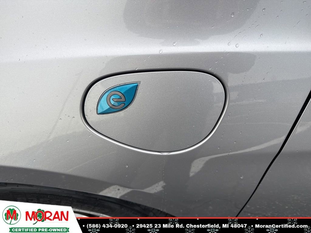 Used 2017 Chrysler Pacifica Touring Plus image 9