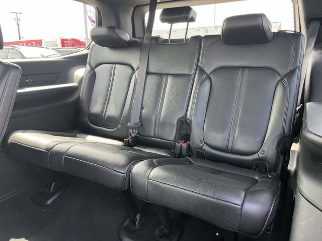 Used 2024 Jeep Wagoneer Series III AWD/4WD image 16