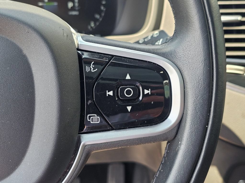 Used 2022 Volvo XC90 T8 Inscription AWD/4WD image 28