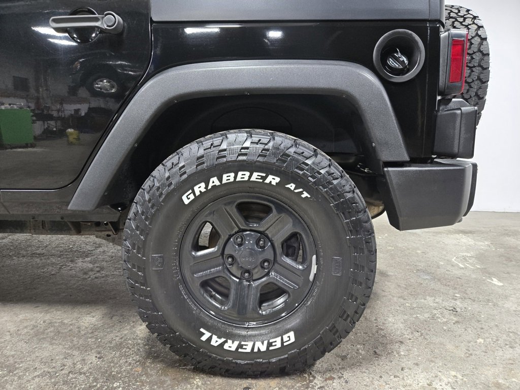 Used 2017 Jeep Wrangler Unlimited Sport w/ Connectivity Group image 53