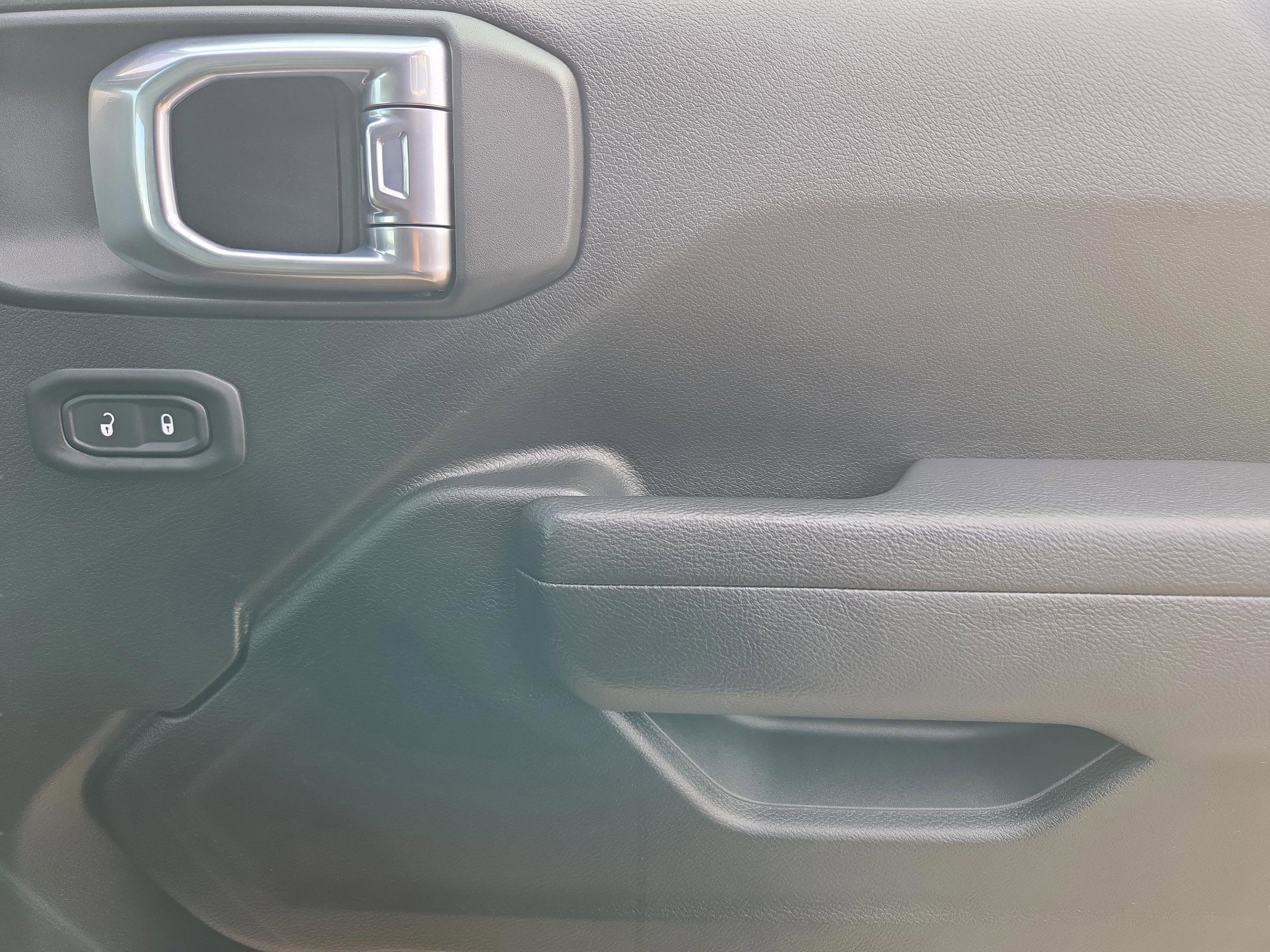 Used 2022 Jeep Gladiator Sport image 29