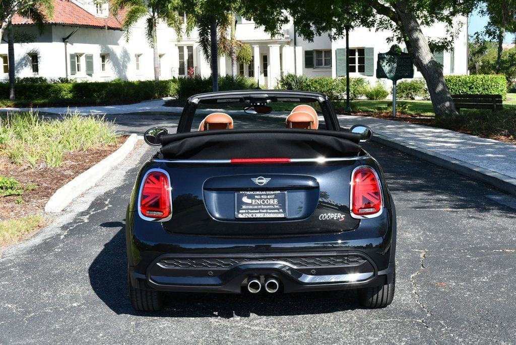 Used 2024 MINI Cooper S w/ Signature Upholstery Package FWD image 5