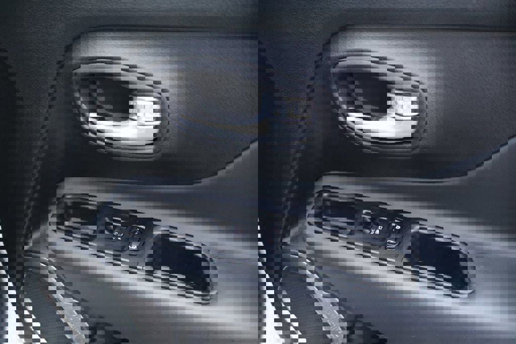 Used 2023 Jeep Renegade Latitude image 14