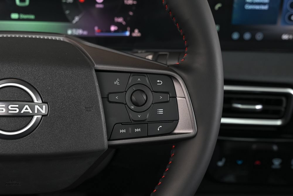 Used 2026 Nissan Sentra SR w/ SR Premium Package FWD image 20