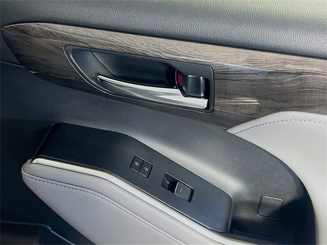 Used 2020 Toyota Highlander Limited Platinum image 31