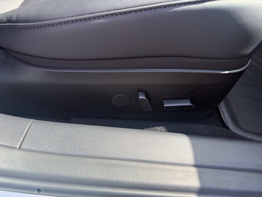 Used 2023 Tesla Model 3 Standard Range RWD image 32