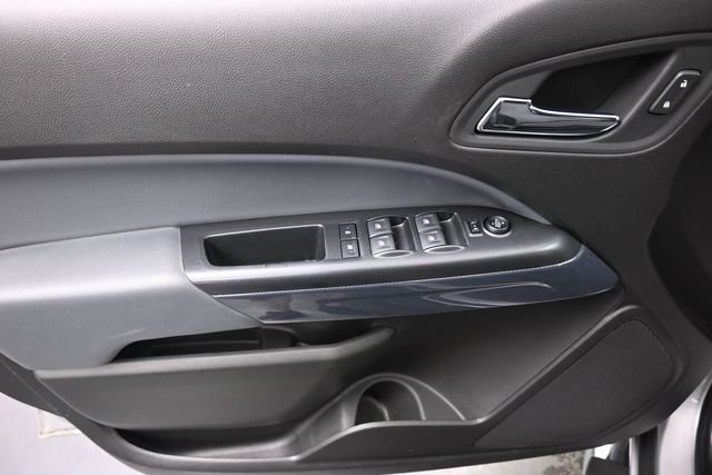 Used 2019 Chevrolet Colorado Z71 AWD/4WD image 13