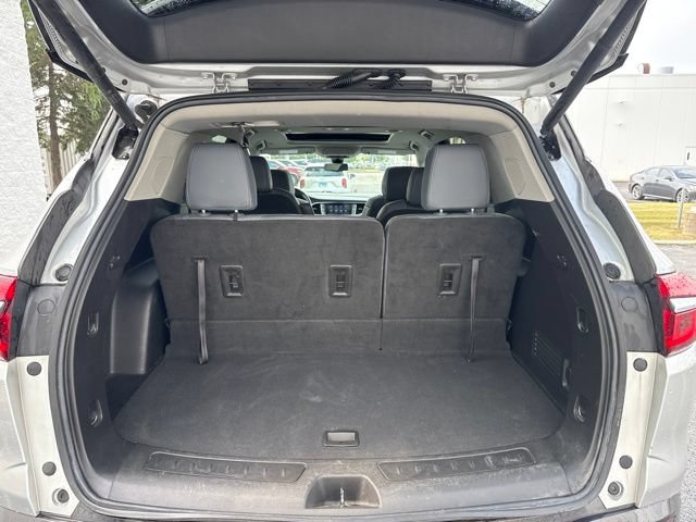 Used 2021 Buick Enclave Essence w/ Sound and Sites Package AWD/4WD image 8