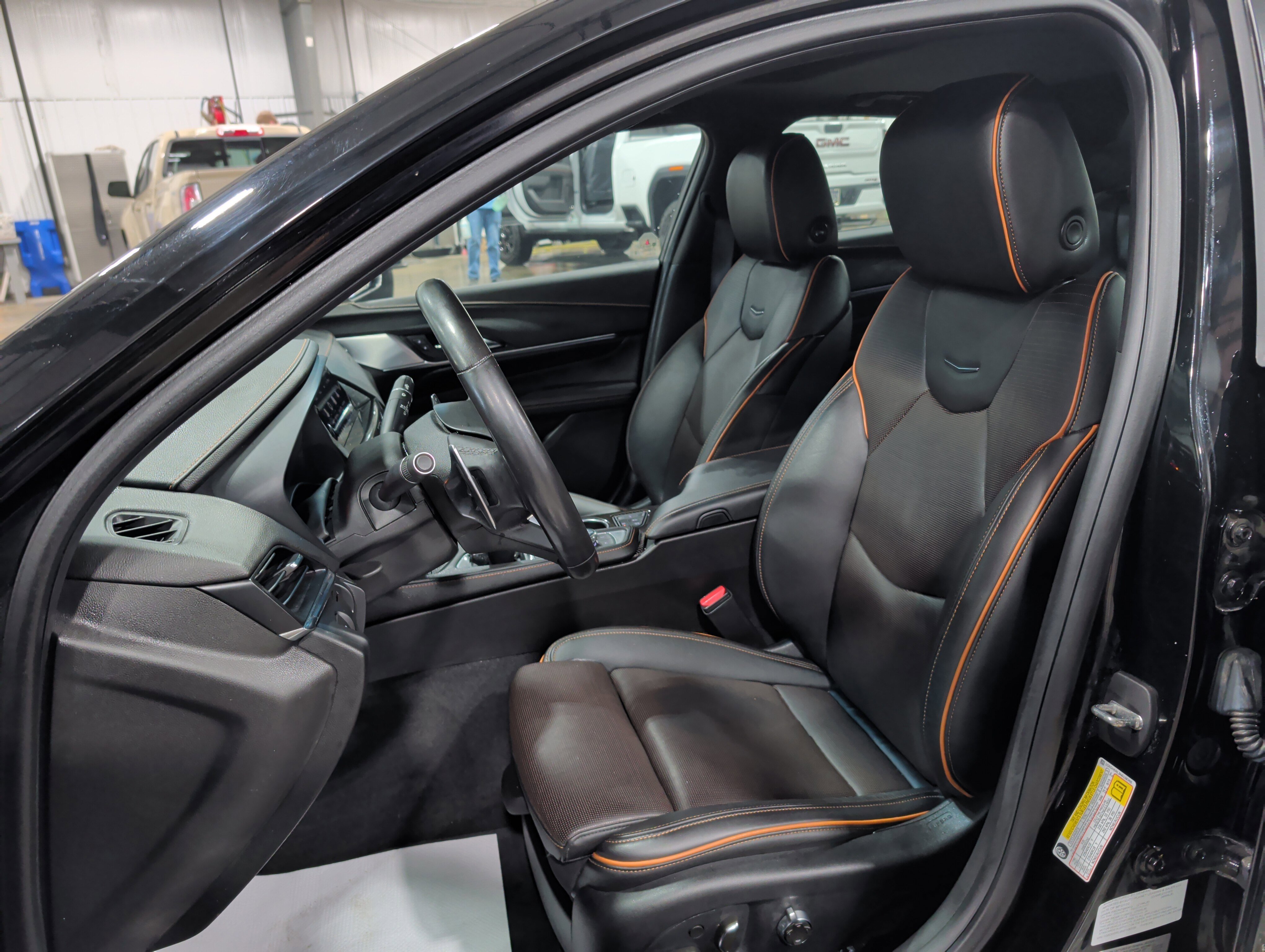 Used 2022 Cadillac CT4 V image 7