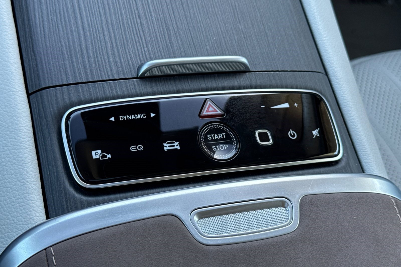 Certified 2023 Mercedes-Benz EQS 580 4MATIC SUV image 17
