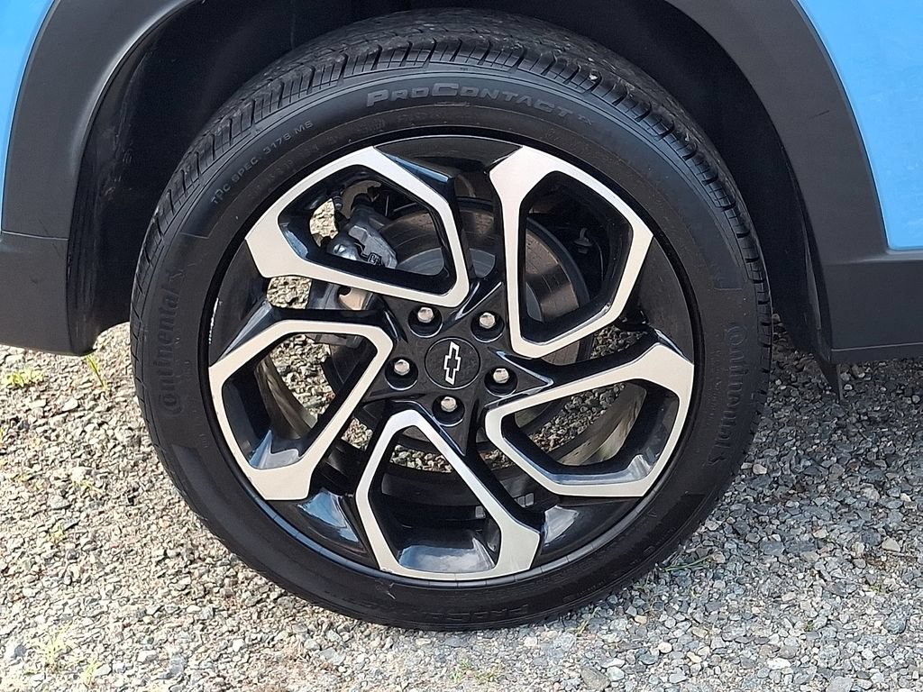 Certified 2024 Chevrolet Trax RS w/ Sunroof Package FWD image 34